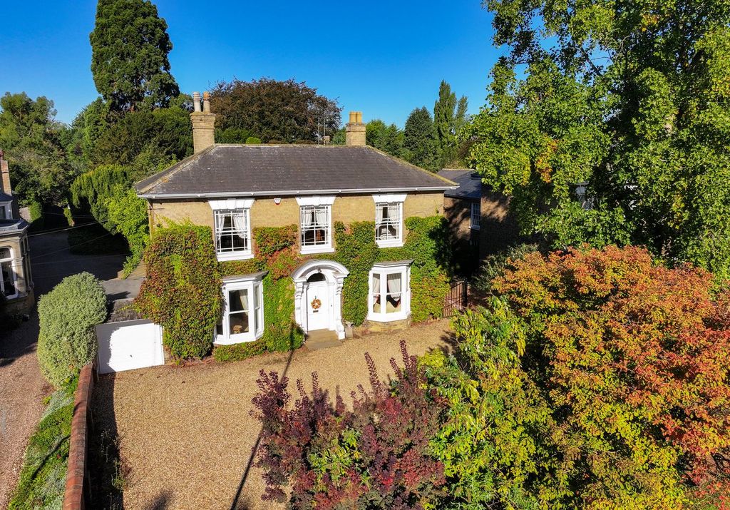 Property photo 1 of 22