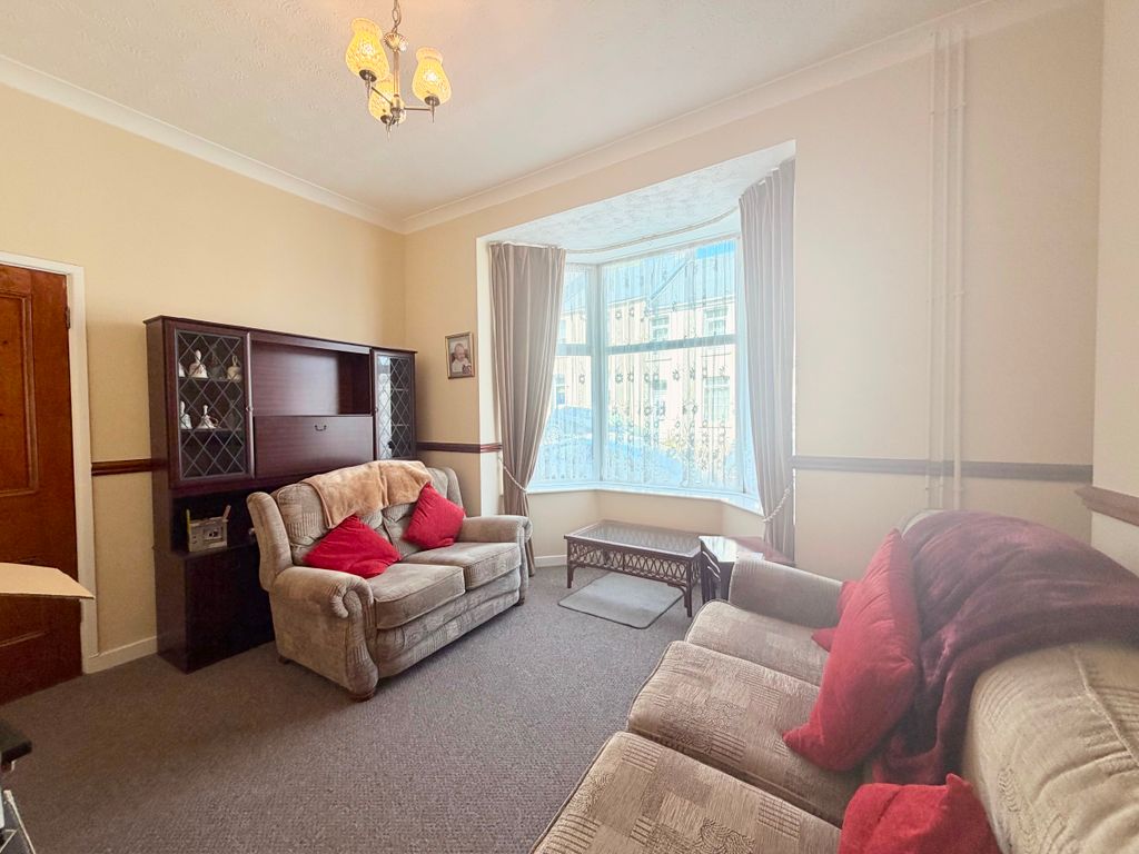 Property photo 3 of 29