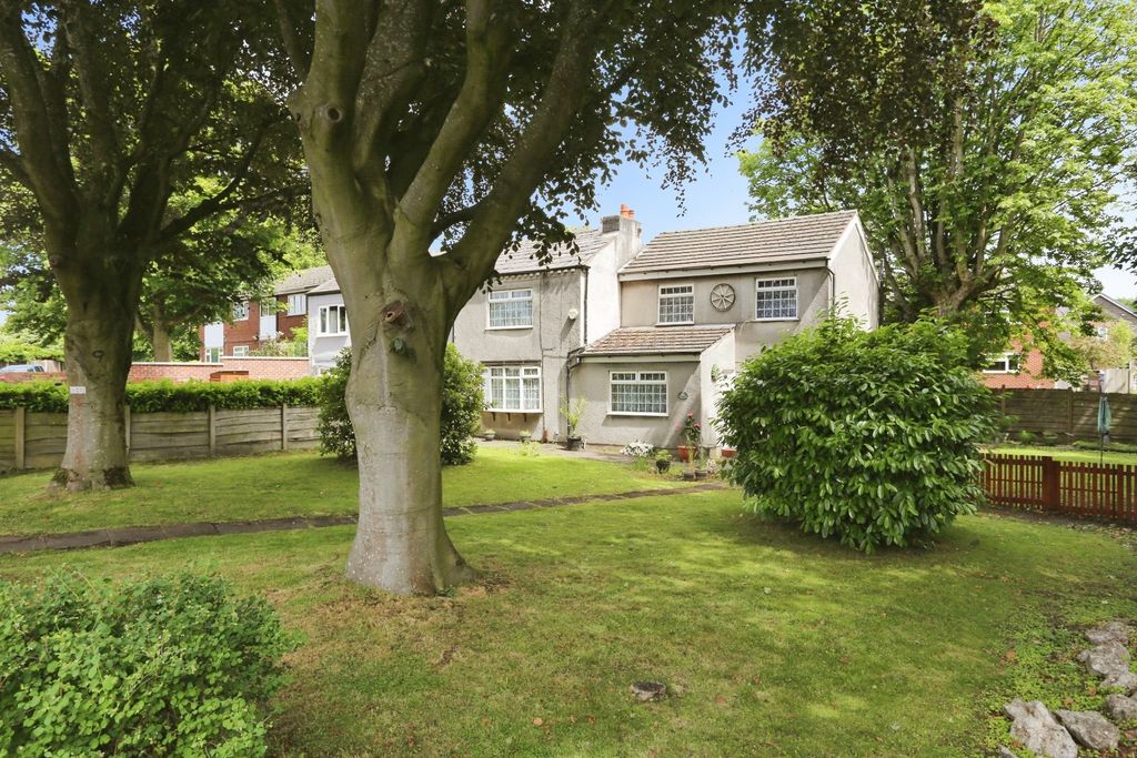 Property photo 1 of 40 Picture No. 04