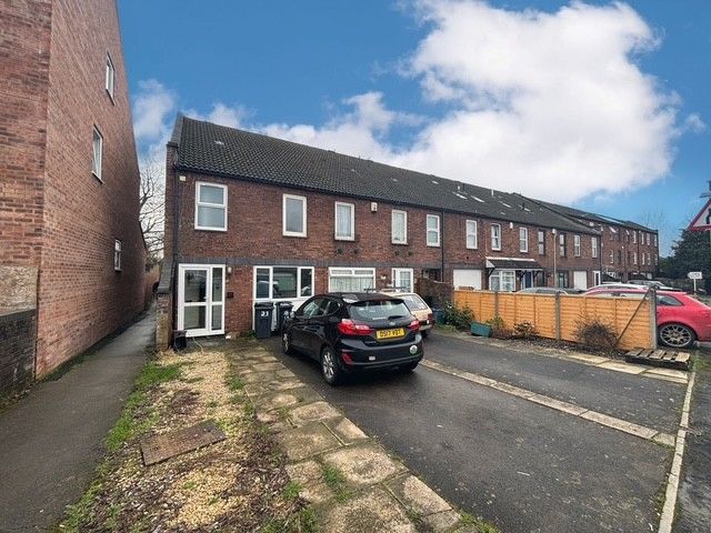 Property photo 1 of 5