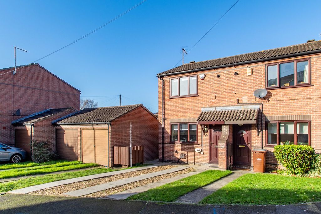 Property photo 1 of 17