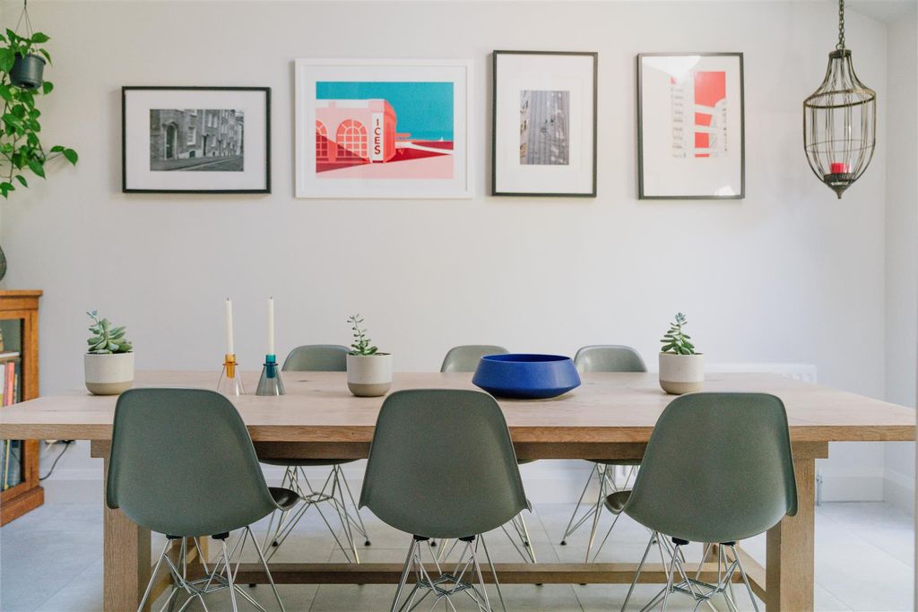 Property photo 3 of 48 Dining Room.Jpg