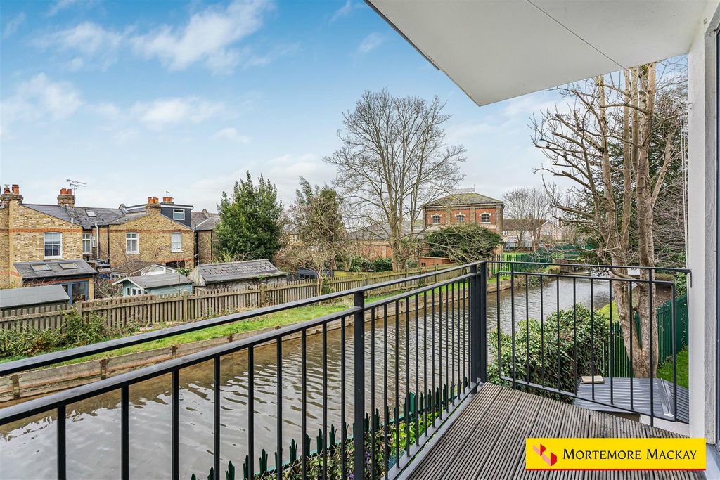 Property photo 2 of 17 10_74952_Watermarked.Jpg