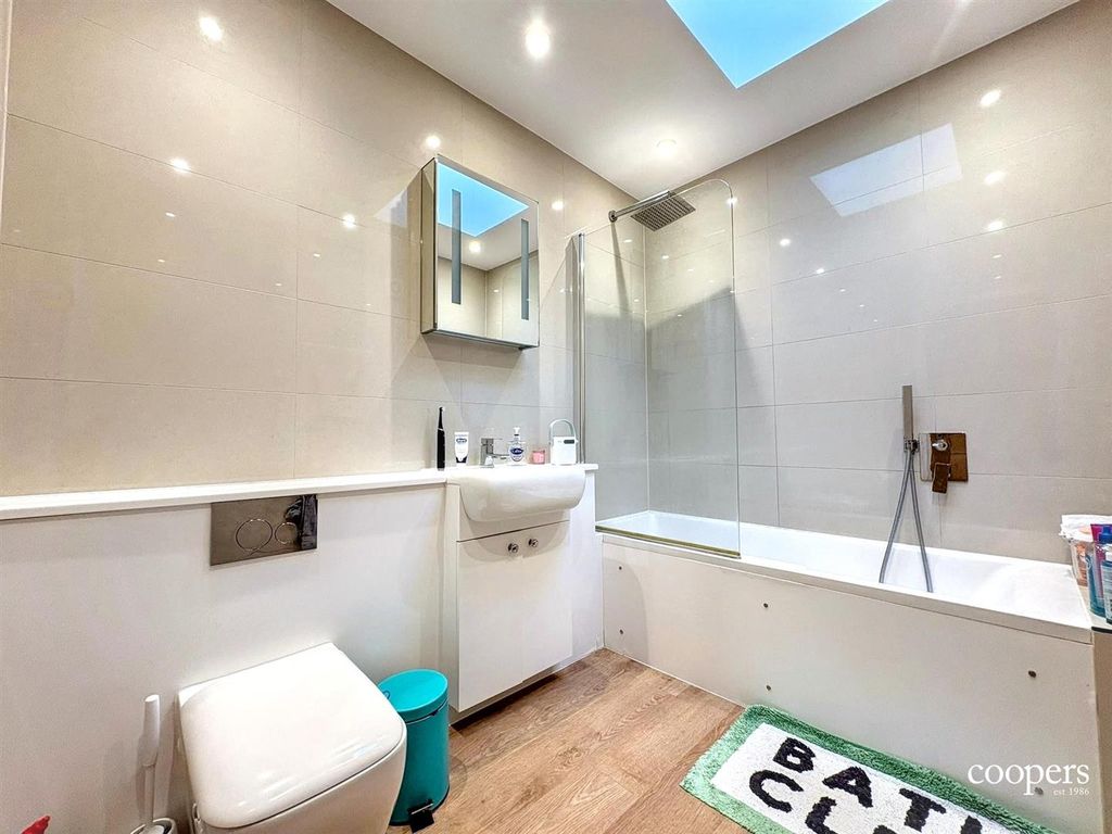 Property photo 3 of 5 68d9Cecb-15d6-4Fb1-B591-759Ef197667B.Jpg