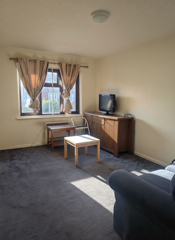 Property photo 1 of 4