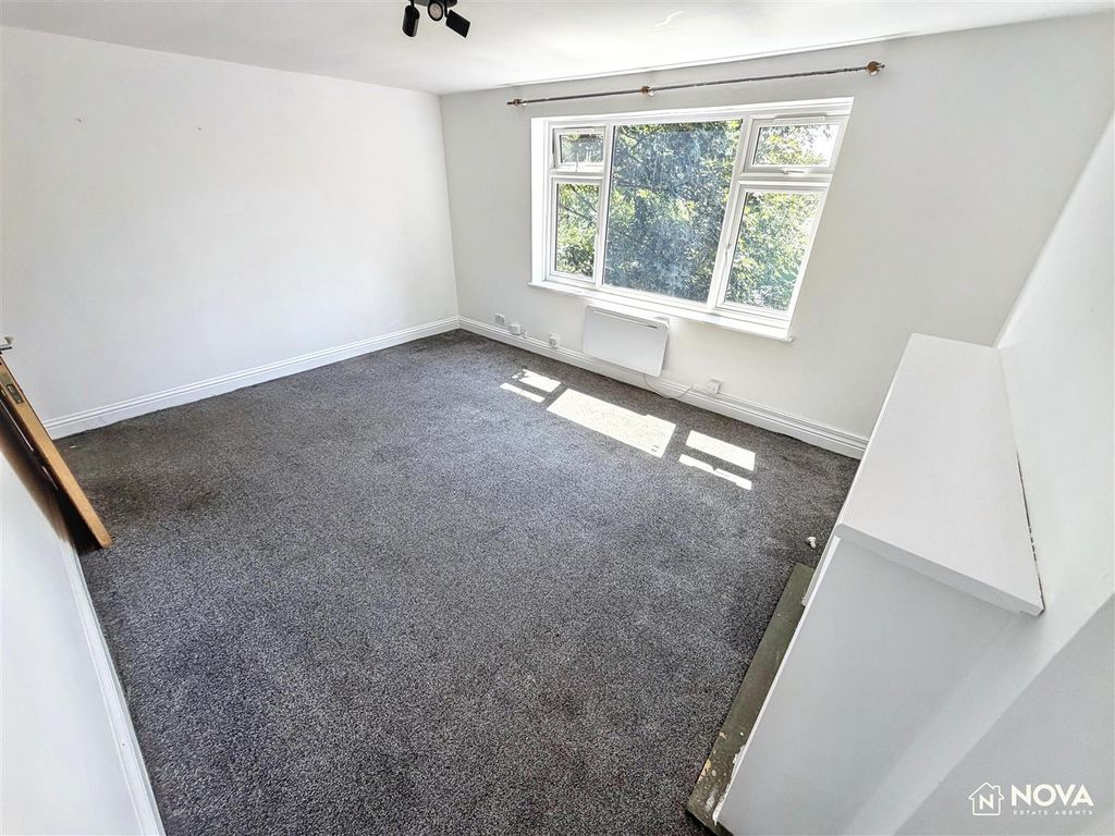 Property photo 3 of 13 Img_8254.Jpg