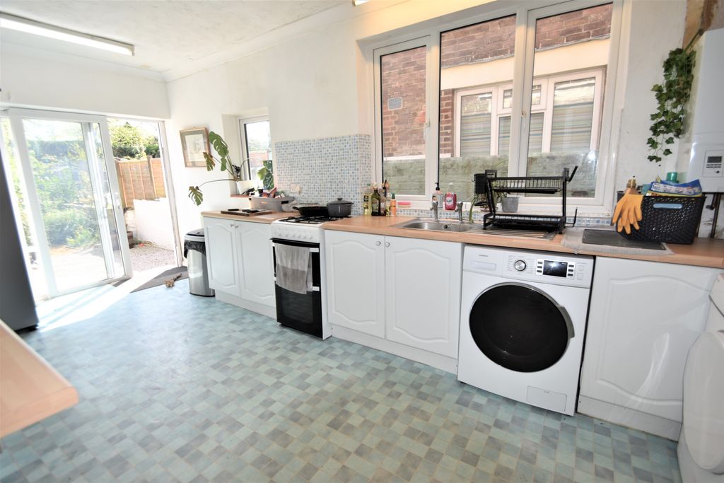 Property photo 2 of 10 Photo 09