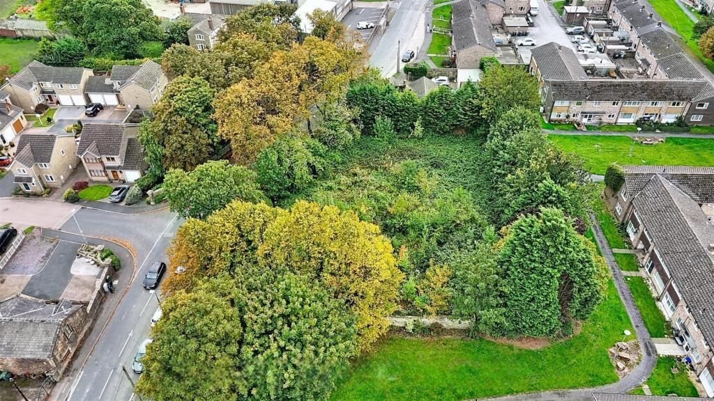 Property photo 3 of 5 Ext2.Jpeg