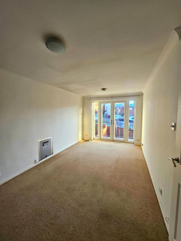 Property photo 2 of 6 Pbox-Img.Jpg