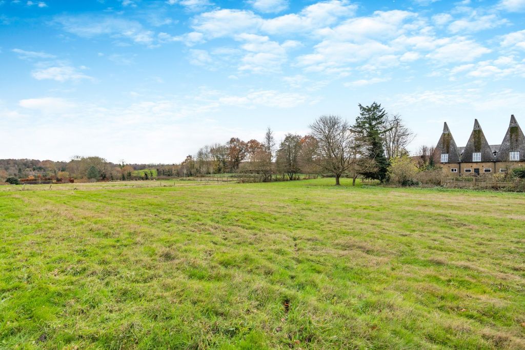 Property photo 3 of 15 5 Denstead Oast Land