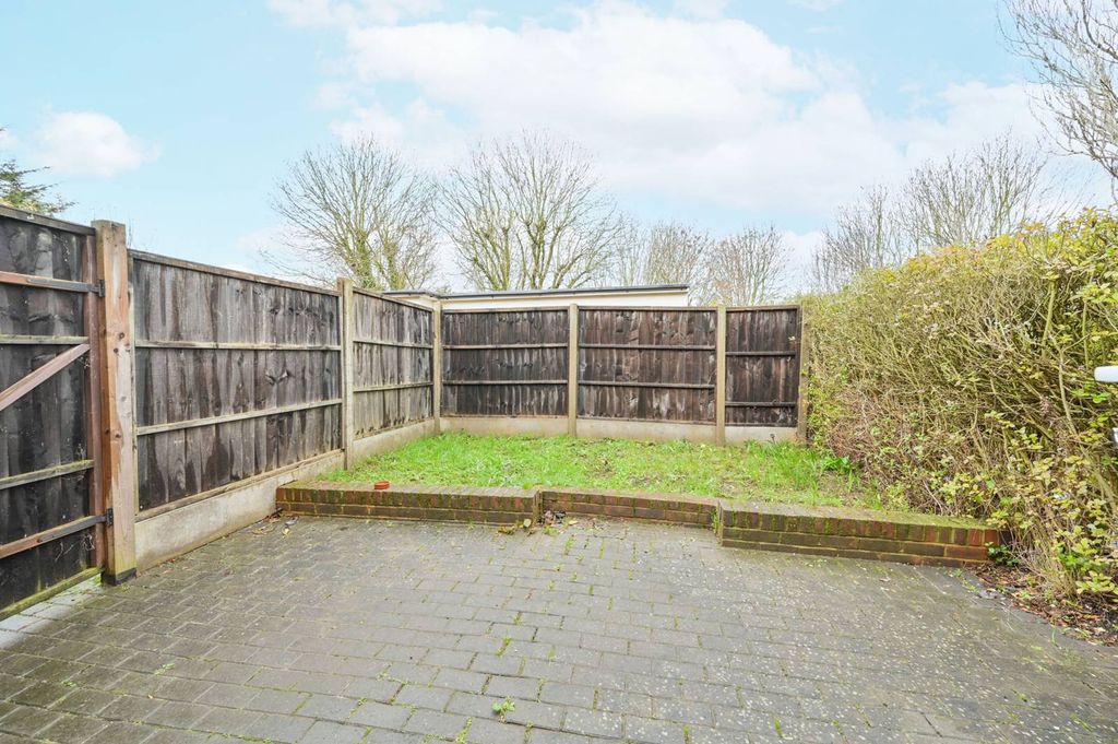 Property photo 3 of 19