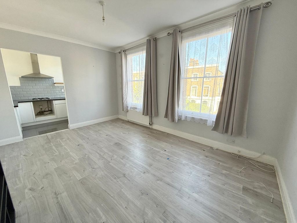 Property photo 1 of 12 1 Bed Flat To Rent Southgate Road, London N1