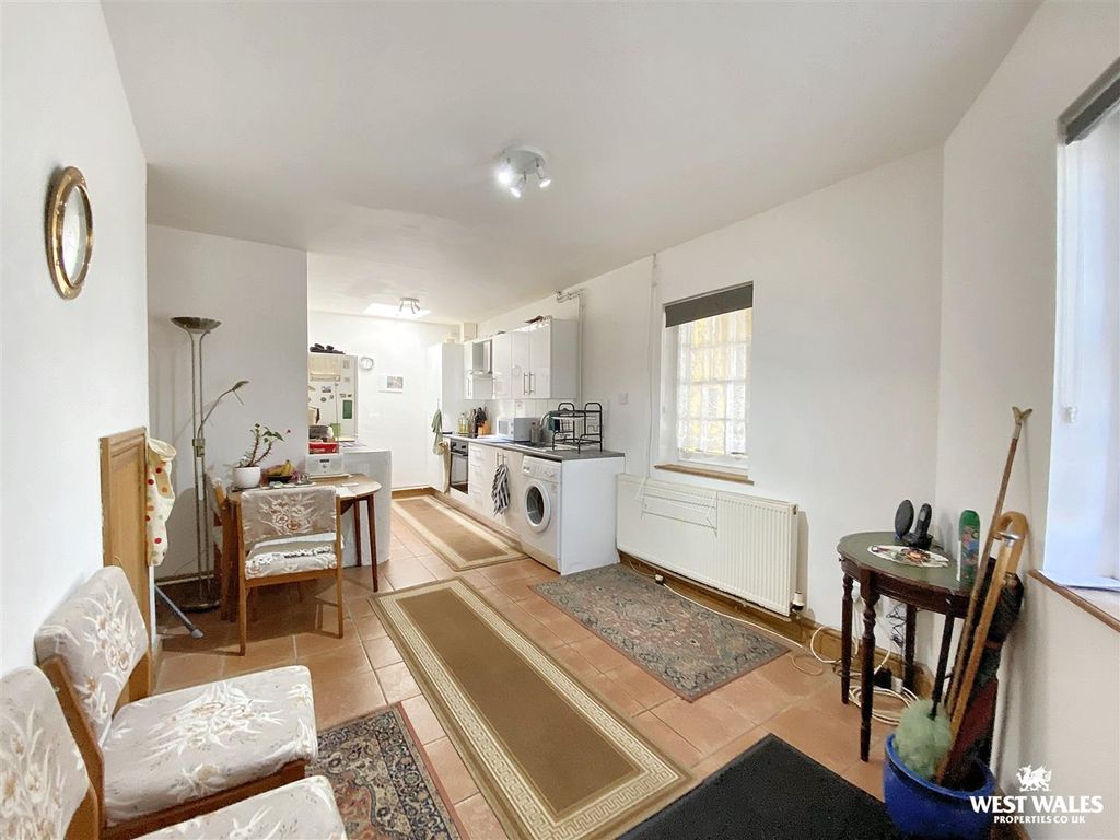 Property photo 1 of 25 Img_9493.Jpg