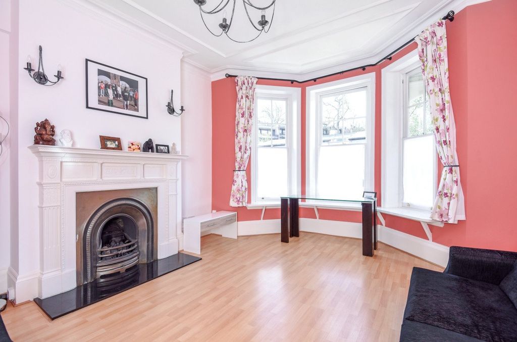 Property photo 2 of 6 Picture No. 02