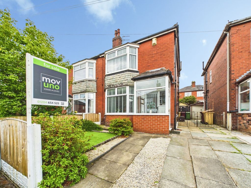 Property photo 1 of 32