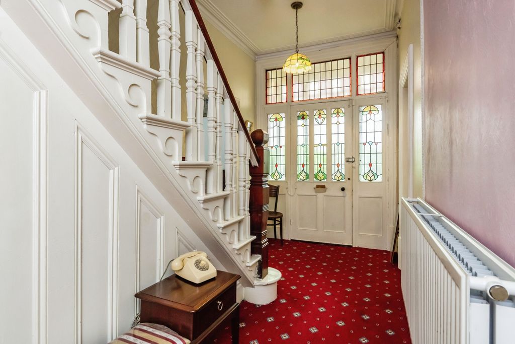 Property photo 2 of 19 Photography