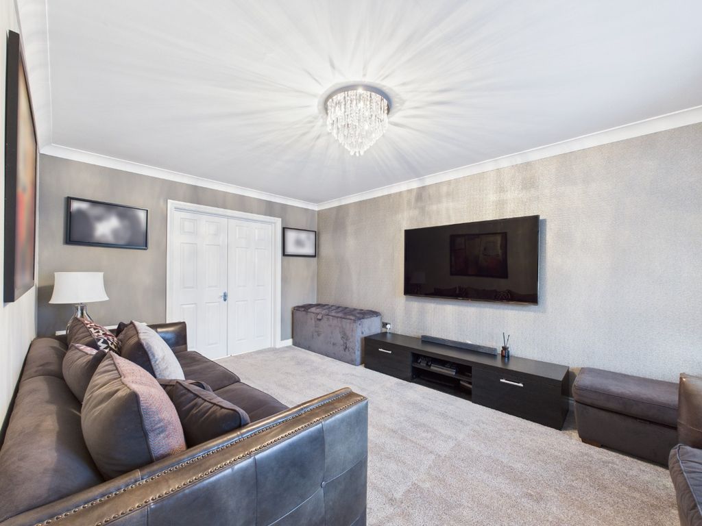 Property photo 3 of 27 4795998