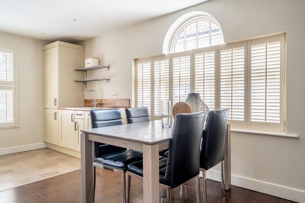 Property photo 3 of 13 Tob-7.Jpg