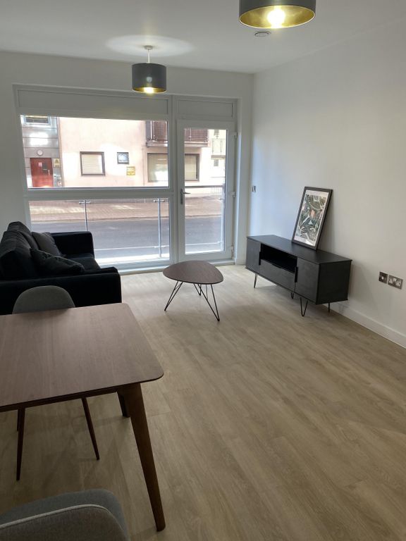 Property photo 3 of 10 (Main)