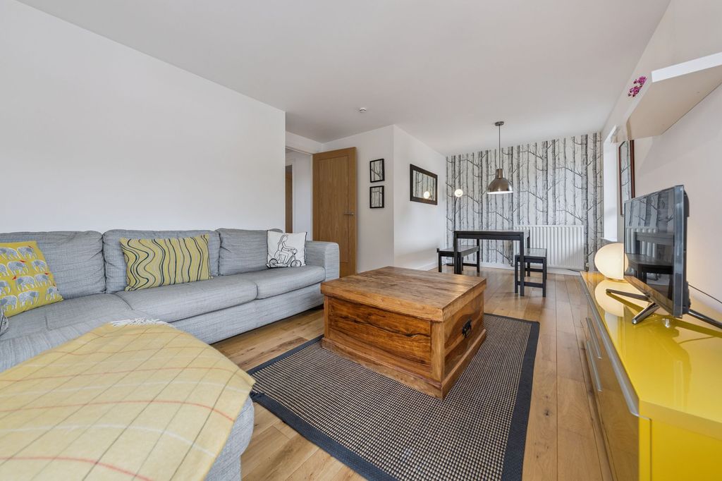 Additional image 4 of 3 bed flat for sale47 Cathkin Road, Flat 2/4, Langside, Glasgow G42