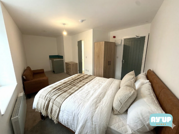 Property photo 1 of 3