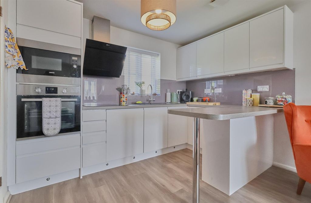 Property photo 3 of 12 Masefield Dr Earl Shilton_6.Jpg