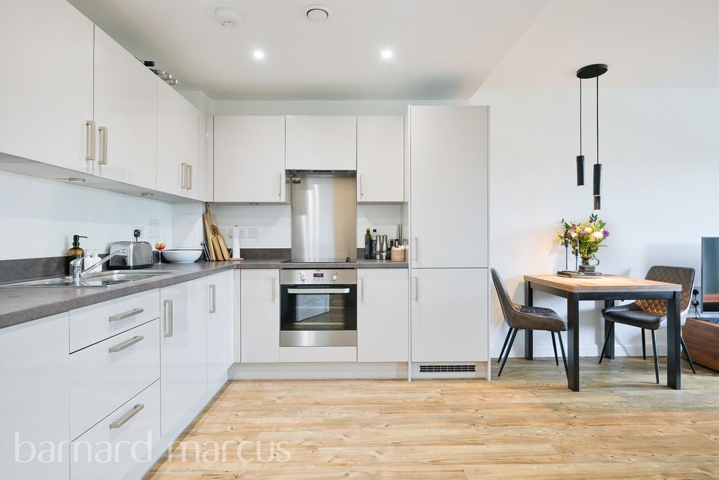 Property photo 3 of 11