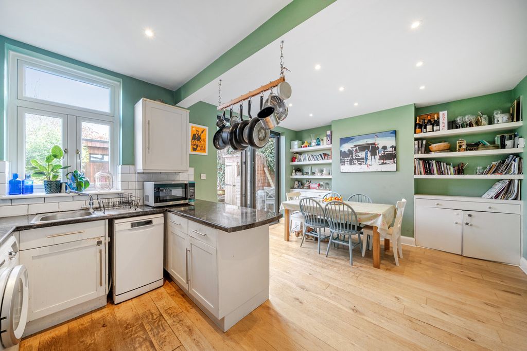 Property photo 3 of 19 1417612-5-699ee18...