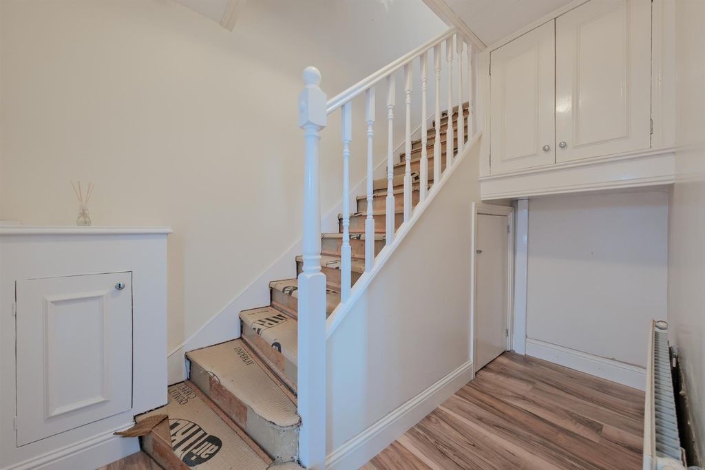 Property photo 2 of 37 001-7 Ashland Avenue Hamilton ML3 7Sh.Jpg