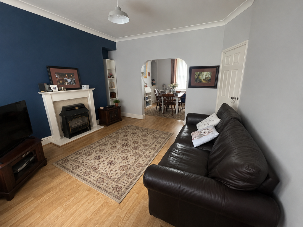 Property photo 2 of 10