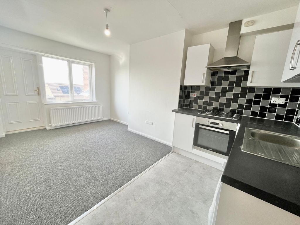 Property photo 2 of 12 554-Hr-2.Jpg