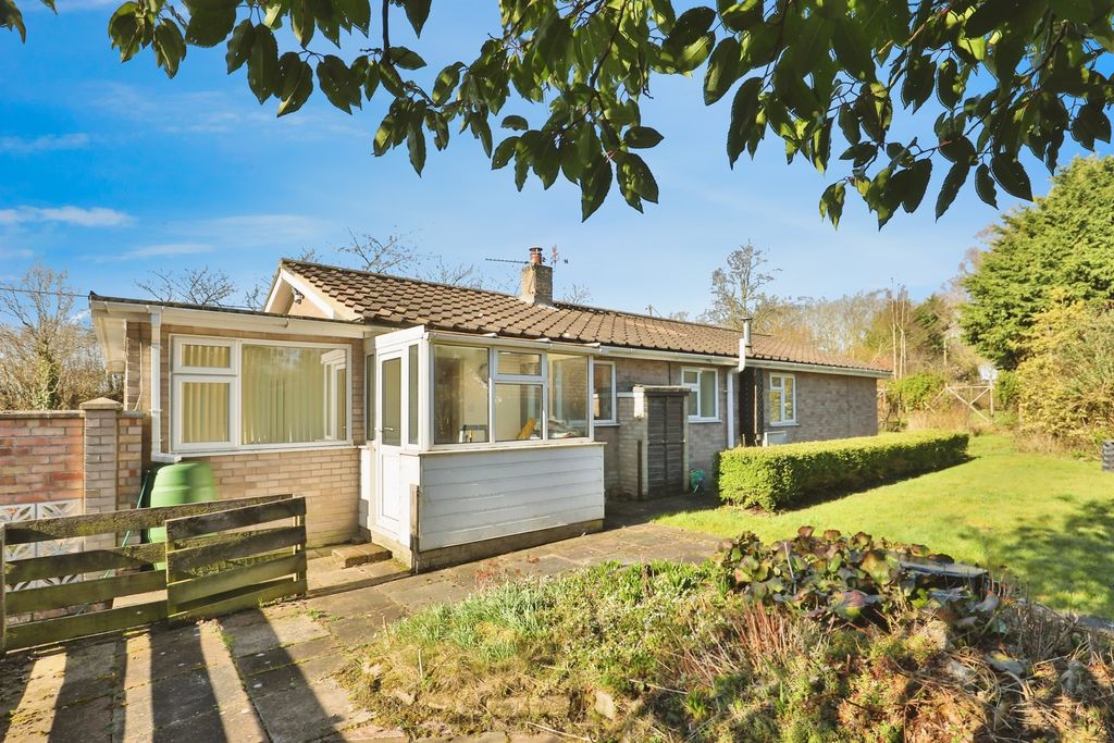 Property photo 1 of 31