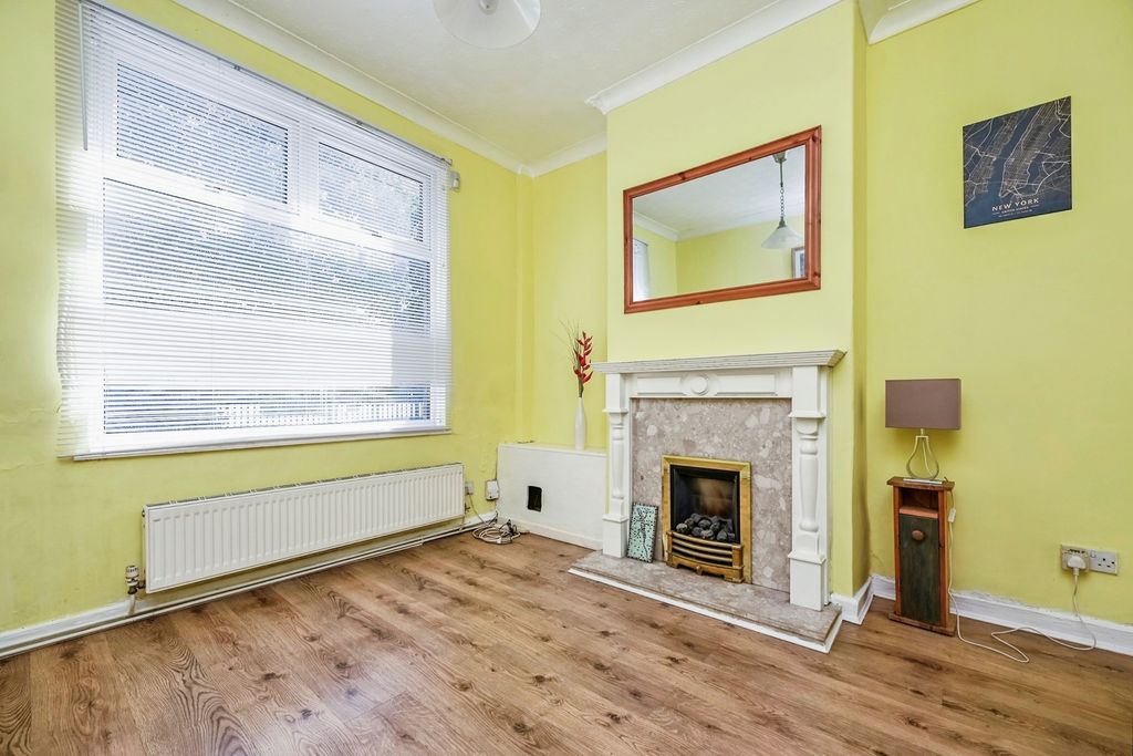Property photo 3 of 14 Photo