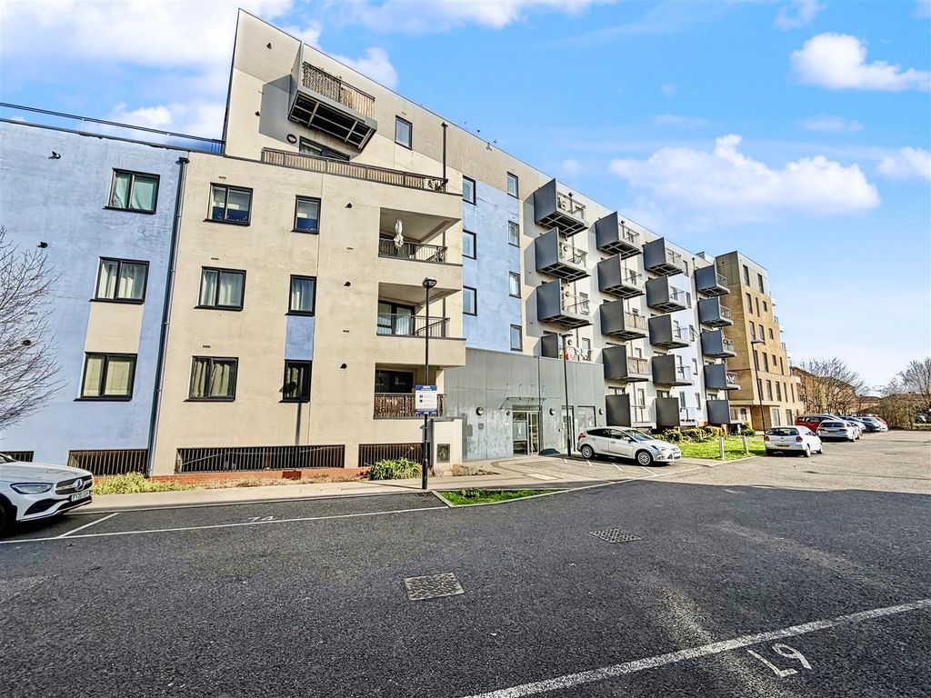 Property photo 1 of 8 View Of Front