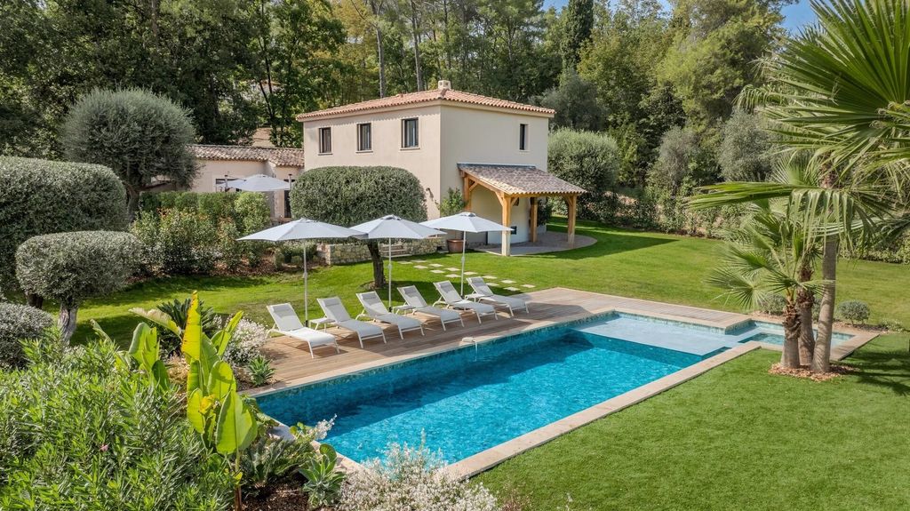 Property photo 1 of 35 Exceptional Contemporary Villa, Peace And Greenery – Roquefort-Les-Pins