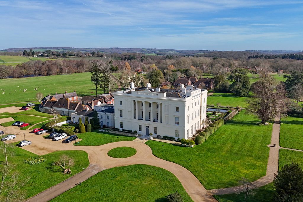 Property photo 1 of 29