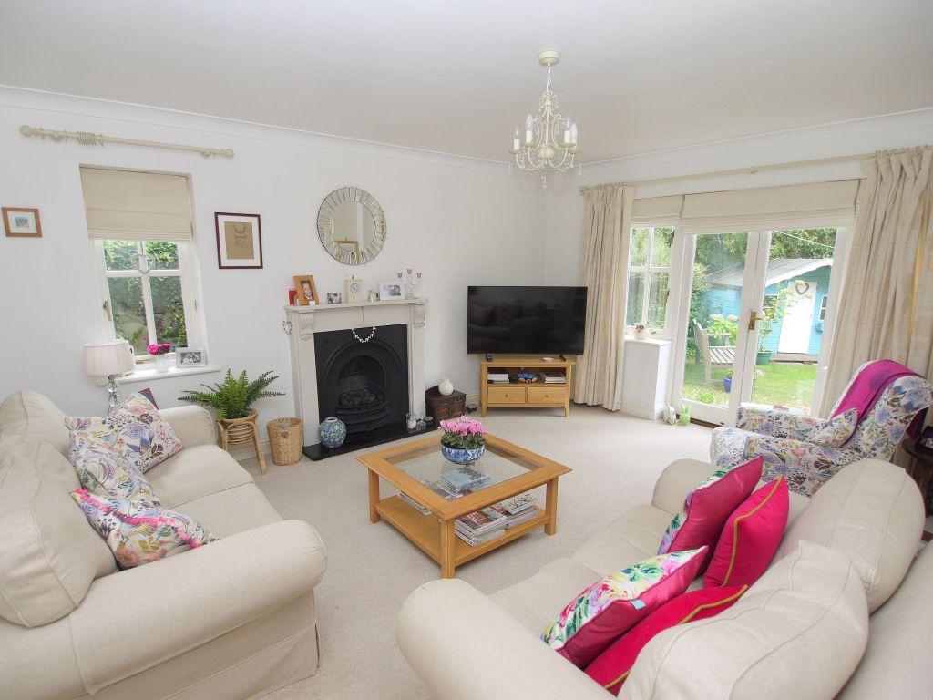 Property photo 2 of 16 Photograph 11