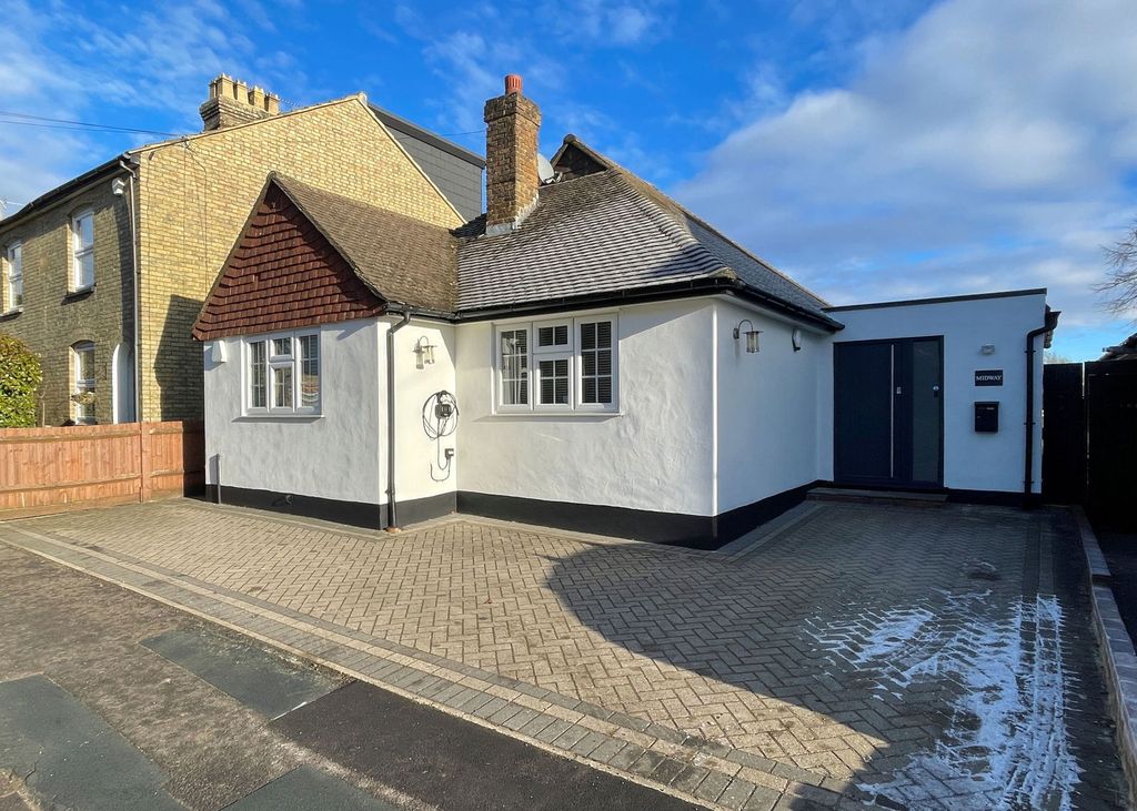 Property photo 1 of 41