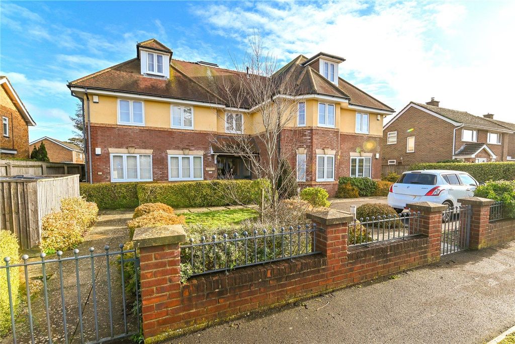 Property photo 1 of 16 Picture No. 21