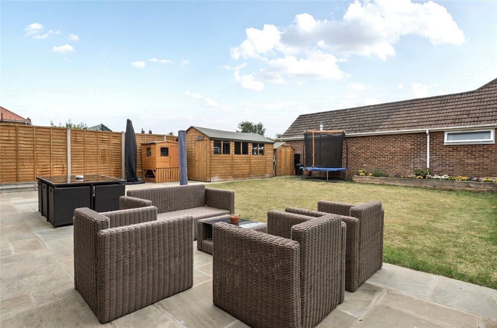 Property photo 2 of 17 Picture No. 15