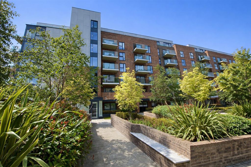 Additional image 19 of 2 bed flat for saleEast Station Road, Fletton Quays, Peterborough PE2