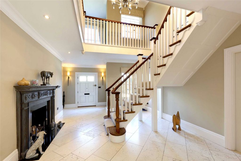 Property photo 2 of 17 Reception Hall