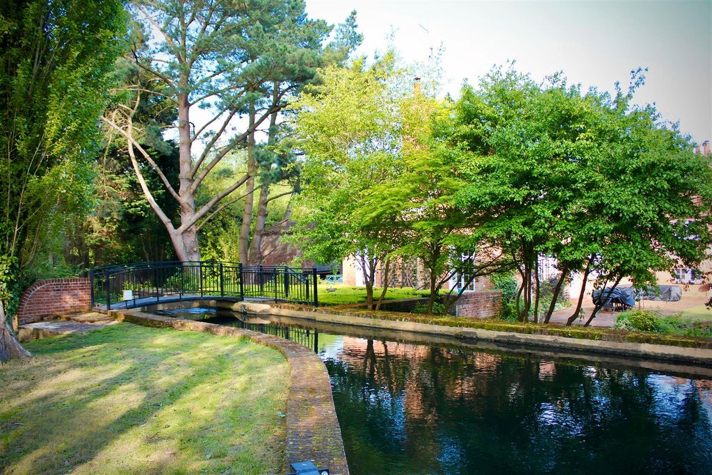 Additional image 24 of 5 bed detached house for saleAndwell Lane, Andwell, Hook, Hampshire RG27