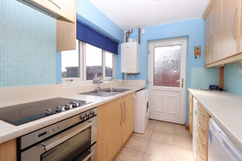 Property photo 2 of 18 Kitchen