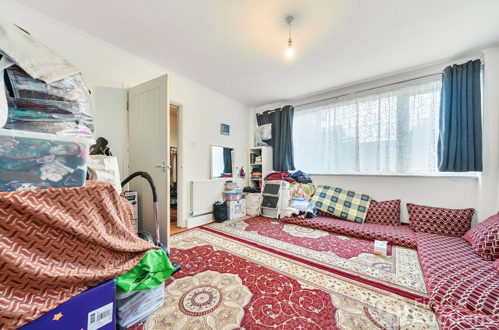 Property photo 3 of 15 3