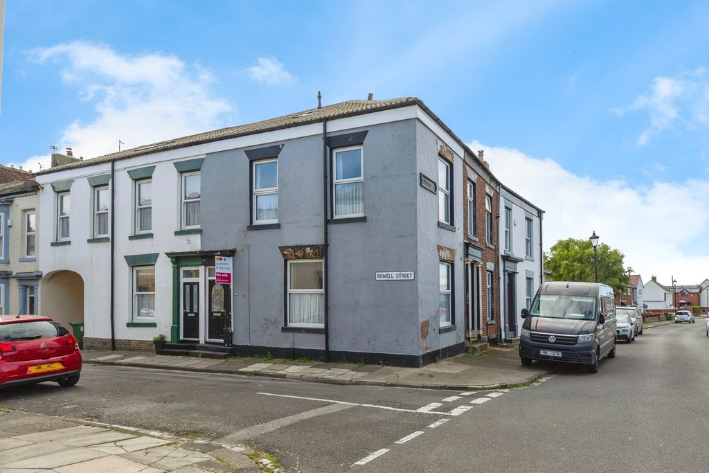 Property photo 1 of 13