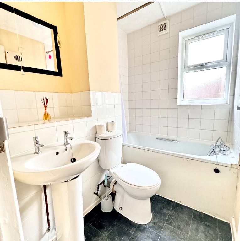 Property photo 3 of 3
