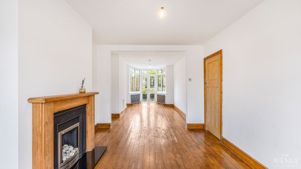 Property photo 2 of 29 4809463