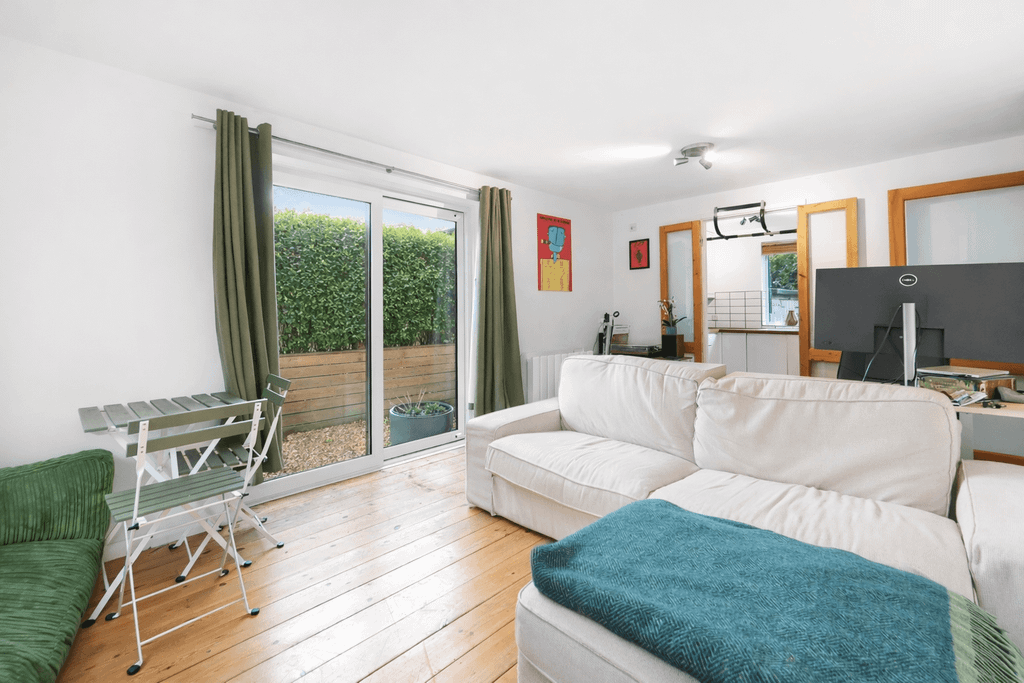 Property photo 3 of 14 Gallery