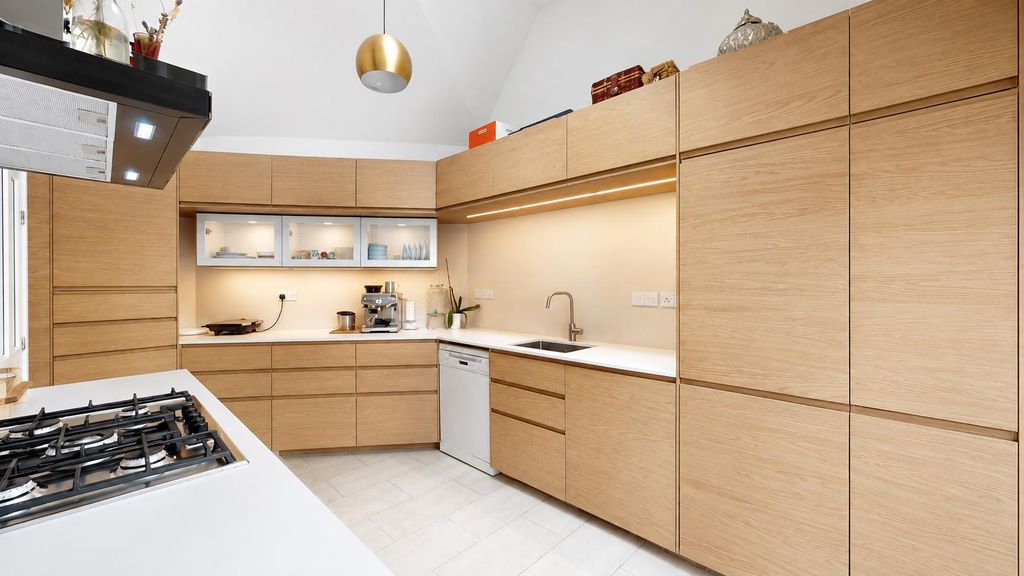 Property photo 3 of 30 1D6D1084-59Ed-4266-90A5-92D8B7086499.Png